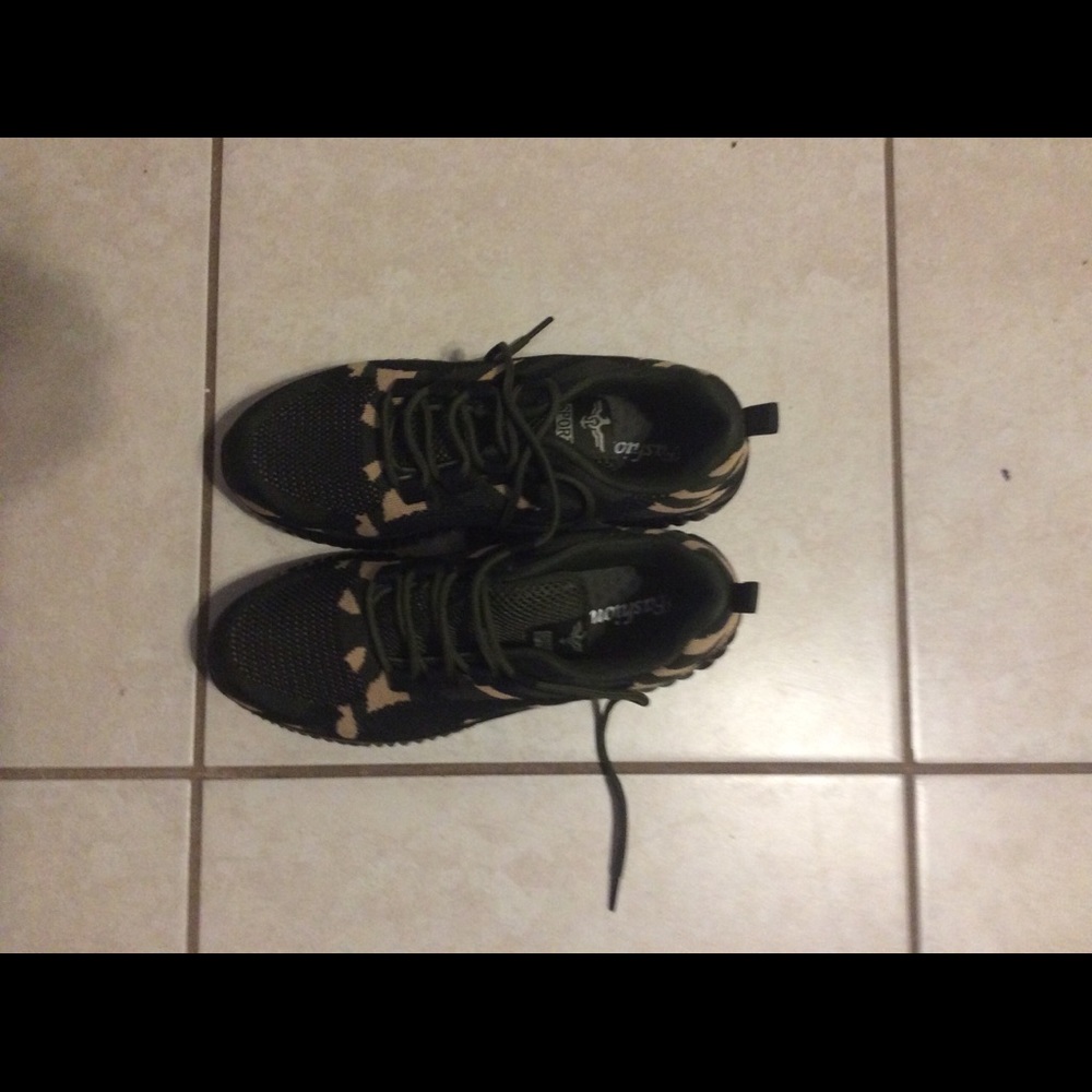 Sneakers